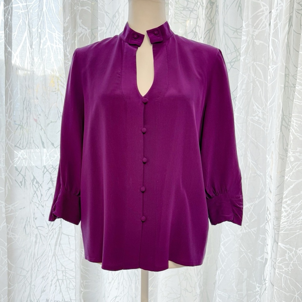 Chloe purple silk button up v-neck 1/2 sleeve top blouse - Picture 9 of 10
